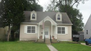 848 Charles St, Aurora, IL 60506-3709