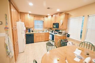 1001 45th St, Austin TX  78751-4123 exterior