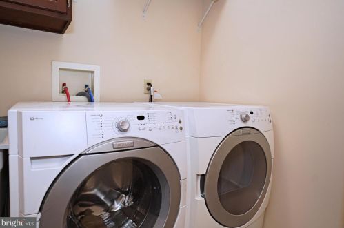 2144 Lawrence Rd, Trenton NJ 08648 exterior