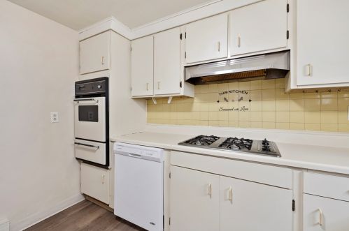 358 Raynor Ave, Joliet IL 60436-2027 exterior