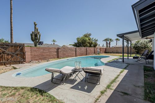 2226 Blanche Dr, Phoenix AZ  85022-4021 exterior