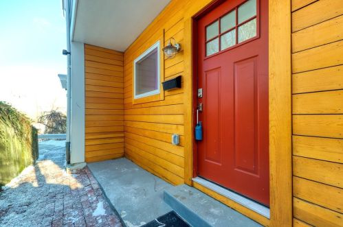 3206 Mary St, Pittsburgh PA  15203-2557 exterior