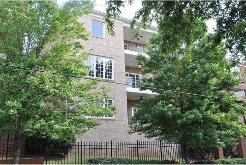 2612 Canterbury Trl, Atlanta GA  30324-2888 exterior