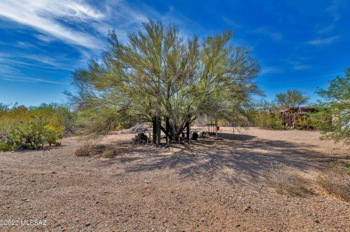 4105 Hogan Dr, Tucson AZ 85735-1809 exterior