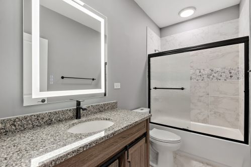 3312 Cullom Ave, Chicago IL 60618-1218 exterior