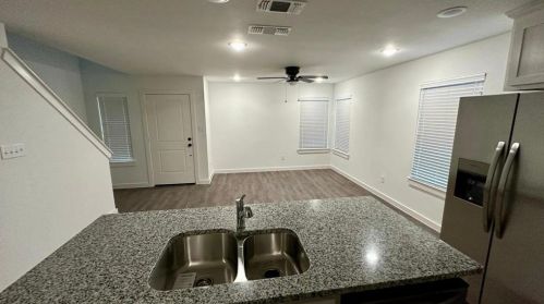 2608 Fannin Ave, Denison TX  75020-7622 exterior