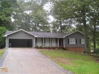 1747 Kelvin Dr, Lawrenceville, GA 30043-3133