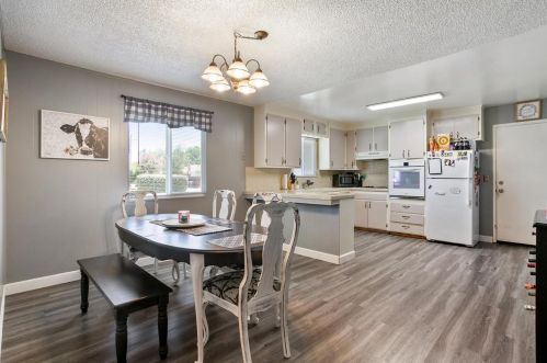 545 Quincy Rd, Turlock CA  95380-4329 exterior