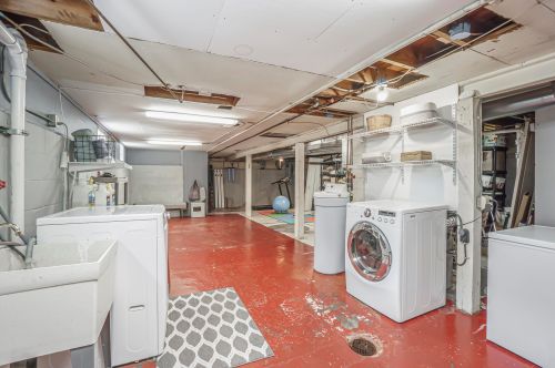 121 Inkster Ave, Kalamazoo MI 49001-3666 exterior