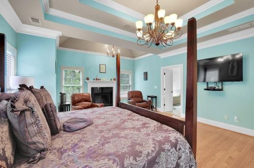 8069 Kenstone Ct, Atlanta GA 30350-4160 exterior