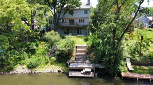 4109 Westwood Dr, Bull Valley, IL 60097-8807