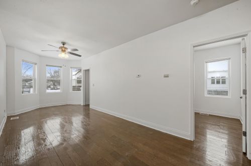 5221 Carpenter St, Chicago IL 60621-1414 exterior