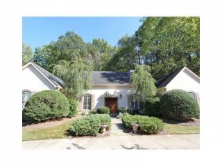 6185 River Chase Cir, Atlanta GA  30328-3544 exterior