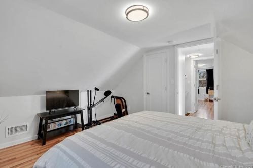 6 Caesar St, Norwalk CT exterior