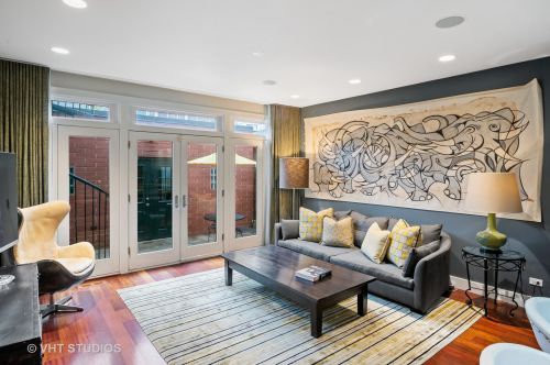 1708 Winnemac Ave, Chicago IL 60706-3427 exterior