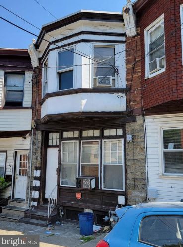 21 7th St, Darby, PA 19023-2525