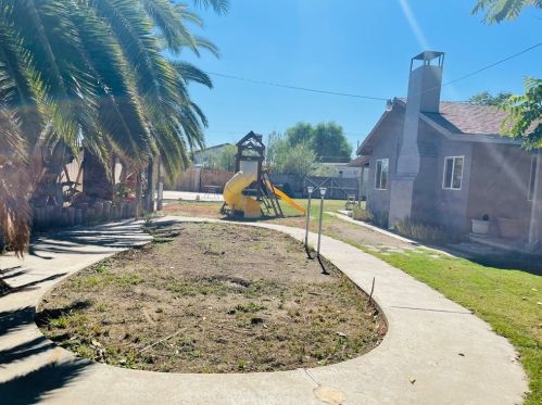 21515 Olive Ave, Perris CA 92570-8219 exterior