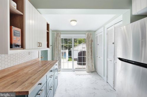 238 Roland Rd, Chester PA 19015-3328 exterior