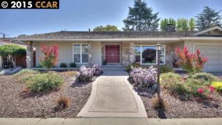 1700 Pepperwood Ct, Concord, CA 94521-1126