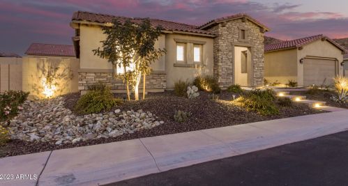 16225 35th Dr, Phoenix AZ  85053-2916 exterior