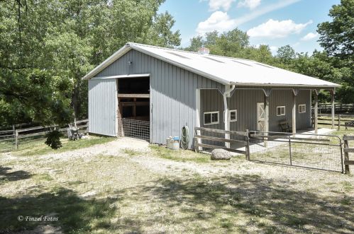 7711 Vly Hl Rd, Bull Valley IL 60098-7873 exterior