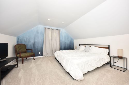 1410 Van Beck Ave, Milwaukee WI 53207-4531 exterior