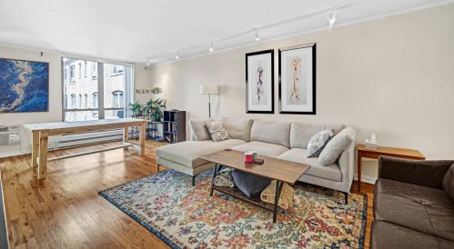 2600 Hampden Ct, Chicago, IL 60614-4943