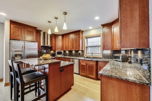 6221 Kildare Ave, Chicago IL 60803-2109 exterior