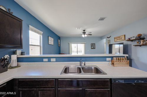 4022 81 Dr, Phoenix AZ 85043-1561 exterior