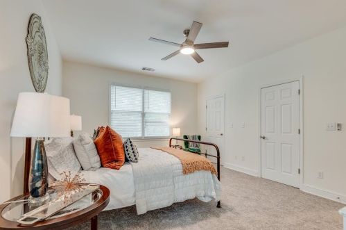 1332 Hooper Ave, Atlanta GA 30307-2014 exterior