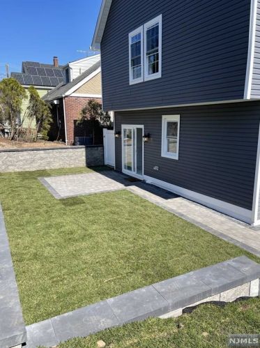 83 Columbia St, Wood-Ridge NJ  07075-2403 exterior