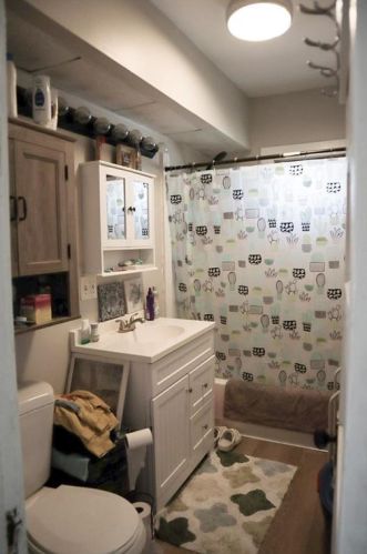 68 5 Ave, Woonsocket RI 02895-5019 exterior