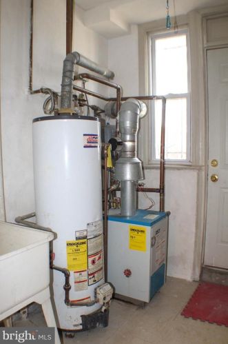 918 47 St, Washington DC 20019-3722 exterior