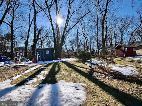 439 Park Dr, Manor PA 19036-1617 exterior