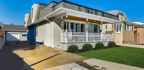 5950 Ozanam Ave, Chicago, IL 60631-2235