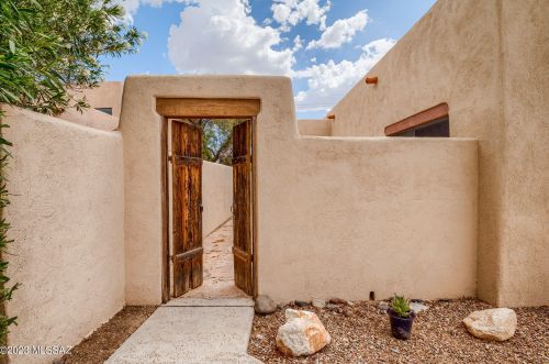 1680 Chimayo Pl, Tucson, AZ 85704-2180