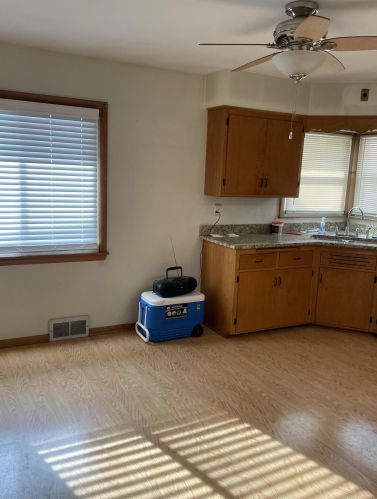 2562 70, Milwaukee WI 53213-1324 exterior