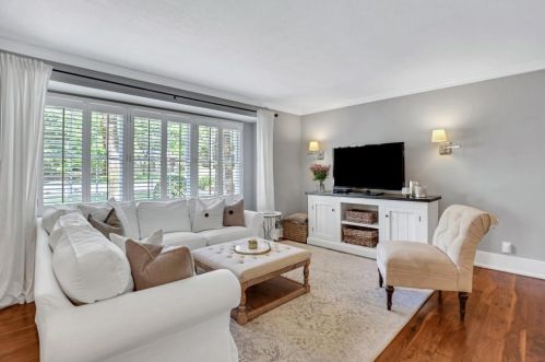 4780 Kings Down Rd, Atlanta, GA 30338-5657