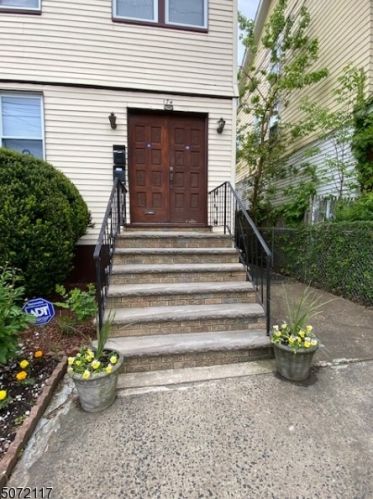 174 Carolina Ave, Irvington, NJ 07111-2635