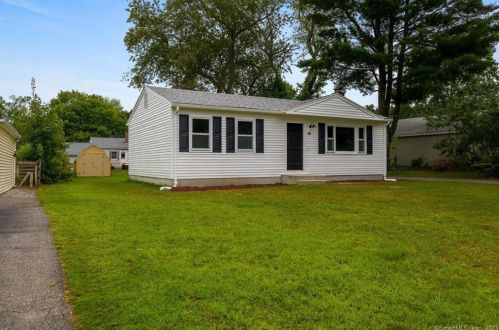 80 Woodward St, Killingly CT 06239-1643 exterior