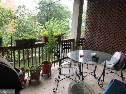 264 16 St, Washington DC 20018-1822 exterior