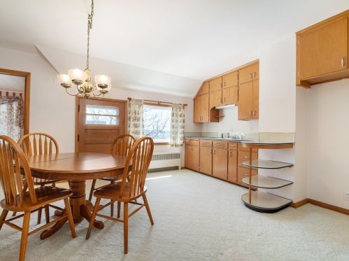 6208 Custer St, Manitowoc WI 54220-9285 exterior