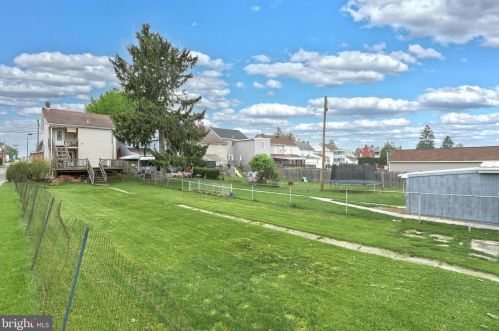 645 Broadway, Hanover PA 17331-2504 exterior