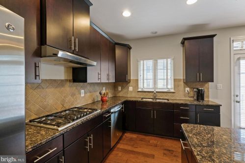 3707 Commodore Joshua Barney Dr, Washington DC 20018-4443 exterior