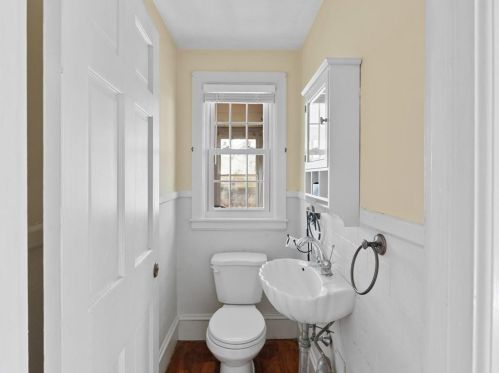 26 Whitford Ave, Providence RI 02908-3355 exterior