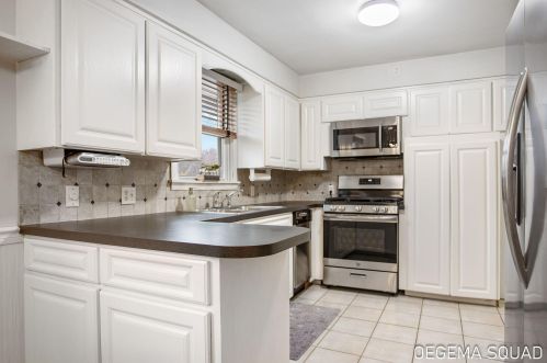 616 Clinton Ave, Grand Rapids, MI 49534-3518