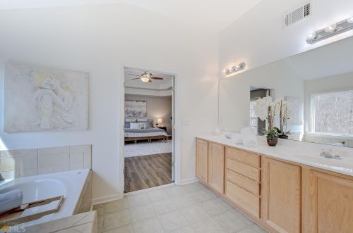 4629 Creekside Cv, Atlanta GA  30349-3936 exterior