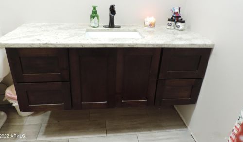 4001 61 St, Phoenix AZ 85033-1712 exterior