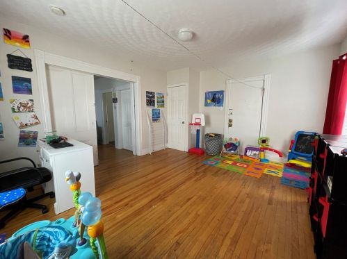 25 Cambridge St, Worcester MA 01603-2325 exterior