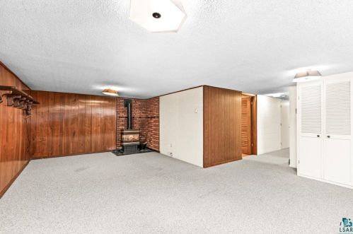 808 Arrowhead Rd, Duluth MN 55811-2207 exterior